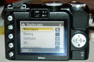Nikon-P5000-back-lcdON.jpg