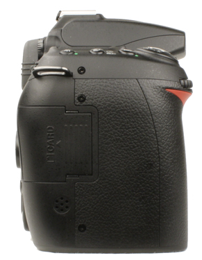 Nikon-D90-right-375.jpg