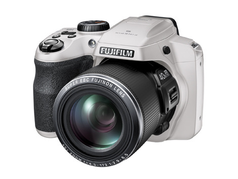 S8200_White_Front_crop.jpg
