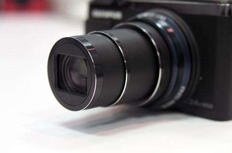 FI Lens Photo