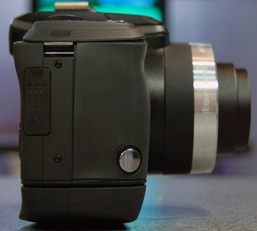 Kodak-Z980right-375.jpg