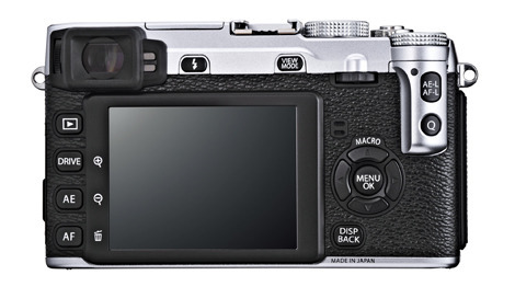 X-E1_silver_back_P71-small.jpg