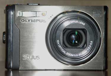 Olympus-Stylus-9000-front-375.jpg
