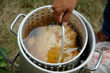 deep_fried_turkey_istock.jpg