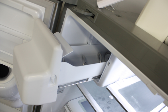 Ice Maker Photo