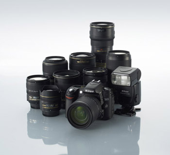 Nikon-LensandFlashLineUp.jpg
