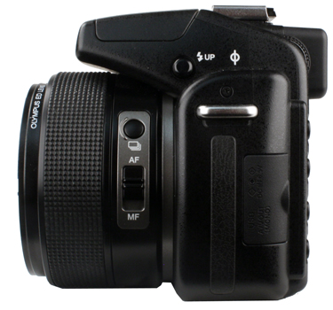 Olympus-570UZ-left-375.jpg