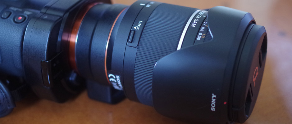 http://reviewed-production.s3.amazonaws.com/attachment/d869b62efdea7c5faf8655e12635224090f65b55/s940x400_Sony-NEX-VG900-940x400.jpg