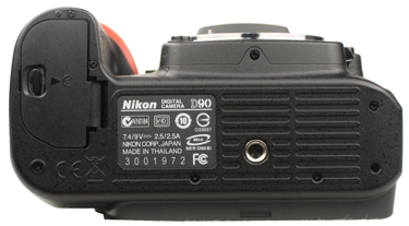 Nikon-D90-bottom-375.jpg