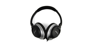http://reviewed-production.s3.amazonaws.com/attachment/e505ac3dc5fa136a8f8b9adc2ddd7c9dbd02e38e/s300x150_Bose_AE2_Headphones_HPI.jpg