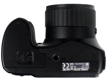 Casio-Exilim-EX-FH20-bottom-375.jpg