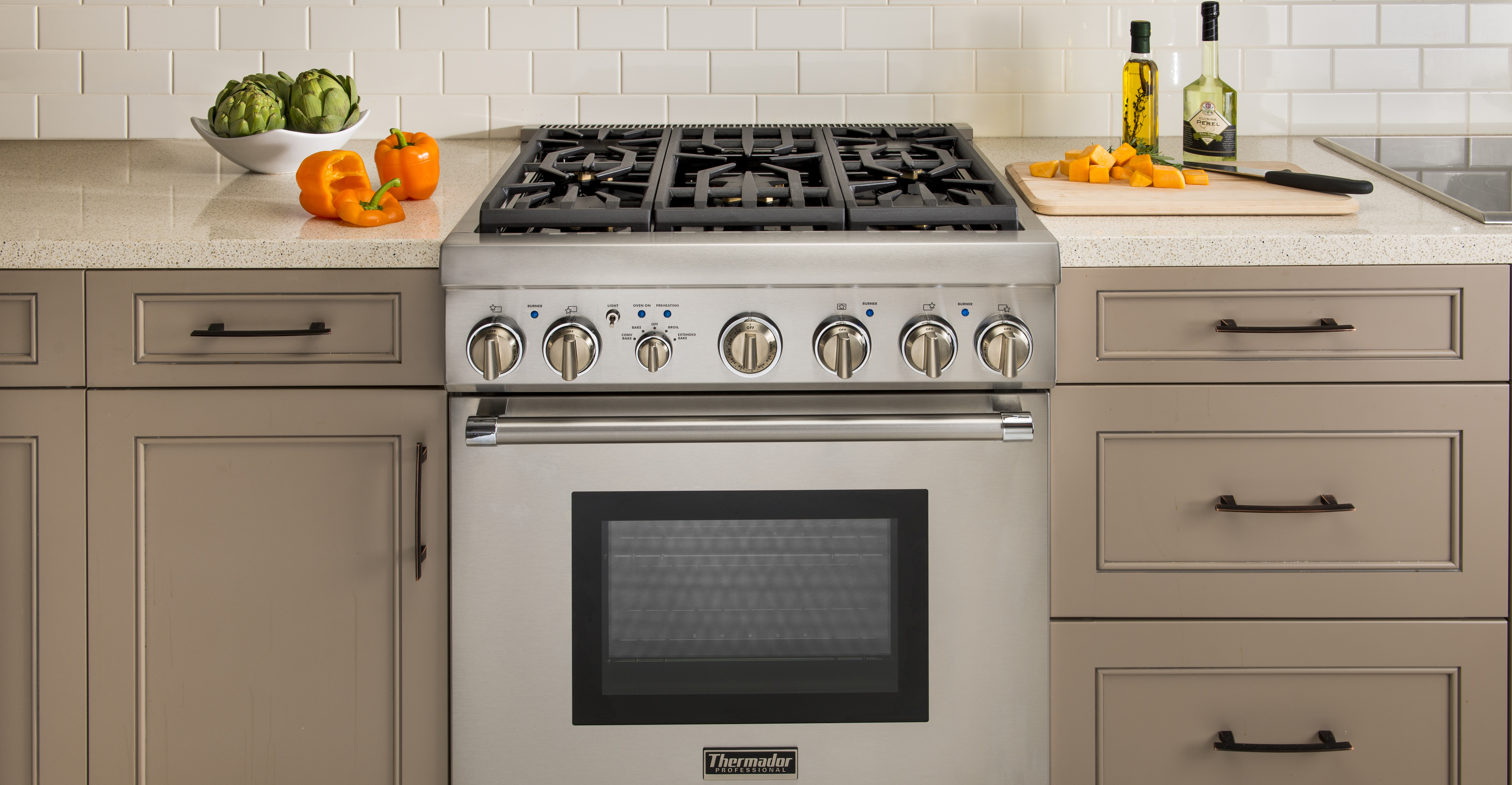 Thermador Announces Five Burner Range and Rangetop Ovens