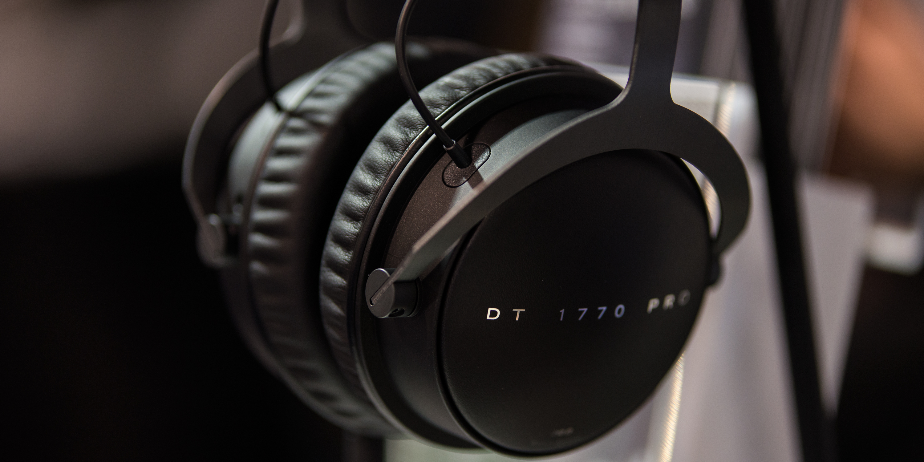 Beyerdynamic DT 1770 Pro Headphones First Impressions Review - Reviewed ...