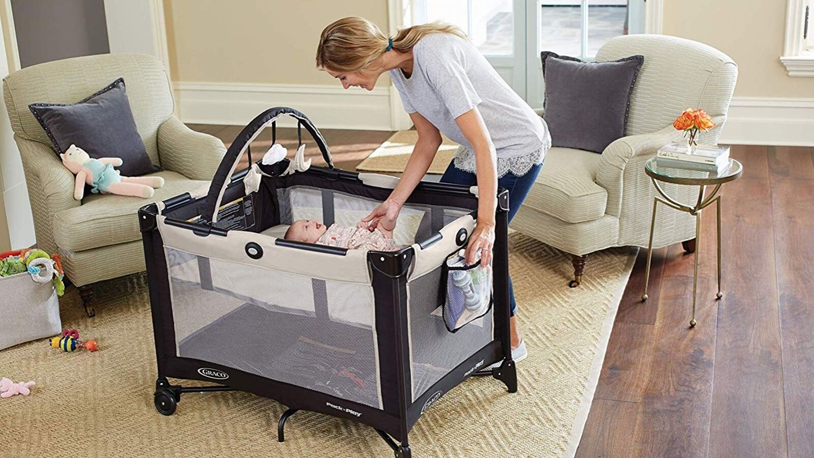 chicco lullaby travel cot